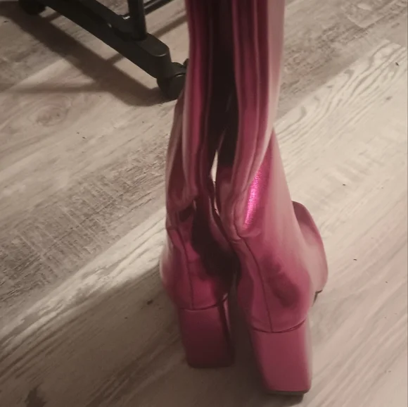 NWT Shein Metallic Pink Size 9 - Picture 5 of 7
